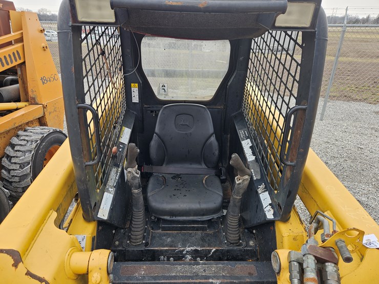 1999-john-deere-250-image-7