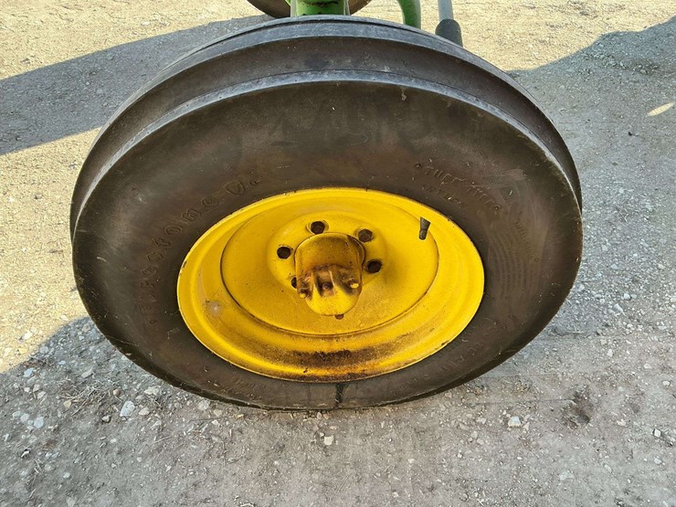 john-deere-70-image-7