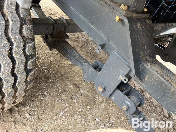 2013-massey-ferguson-2150-image-10