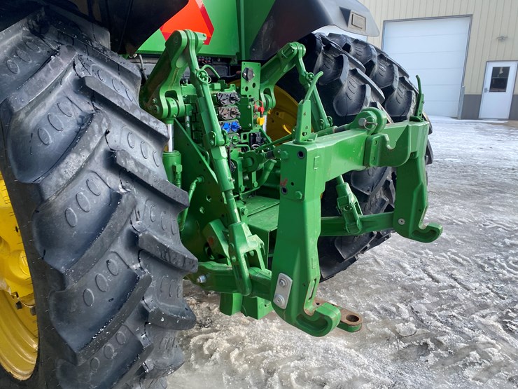 2022-john-deere-8r-280-image-30
