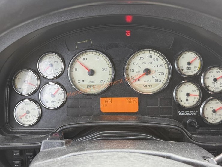 2017-international-prostar-image-28