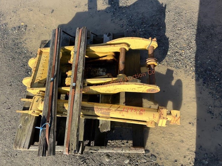 caterpillar-308-image-1