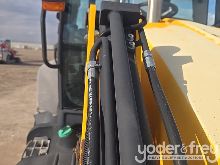 2017-jcb-3cx-image-27