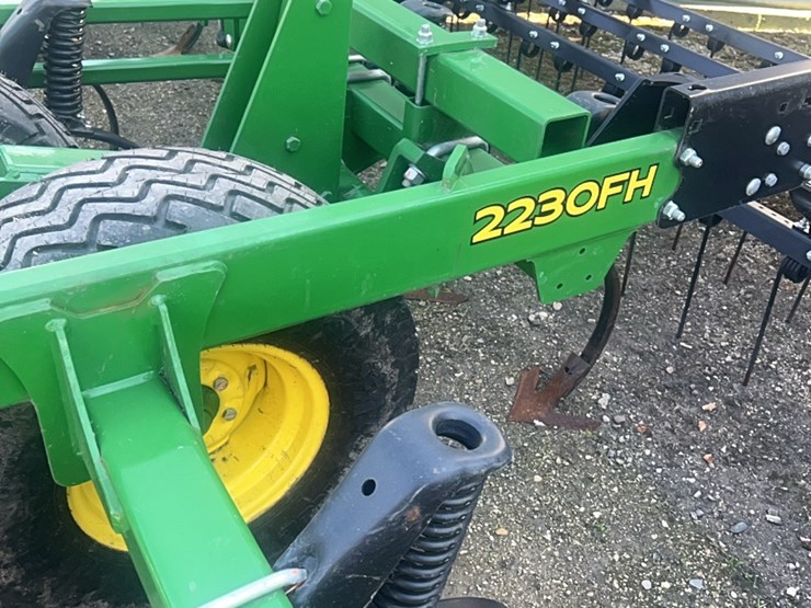 2024-john-deere-52-image-30