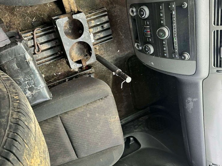 2009-chevrolet-tahoe-image-18