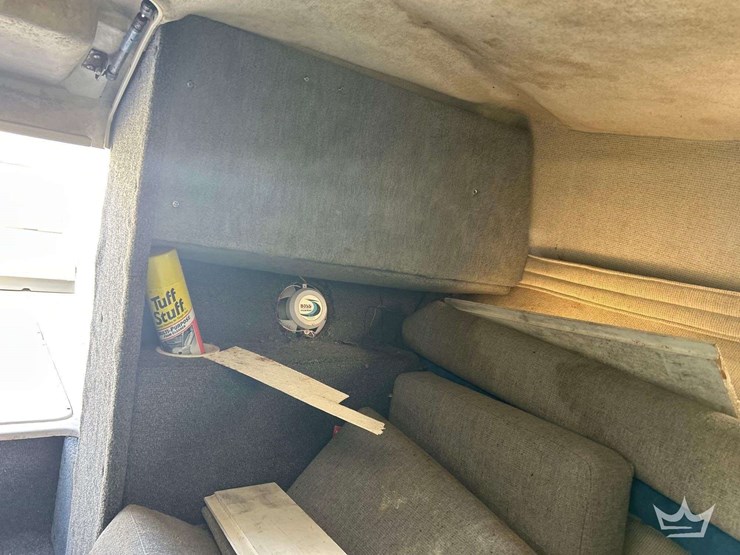 1992-21ft-four-winns-205-sundowner-boat-w/-boat-trailer-image-21