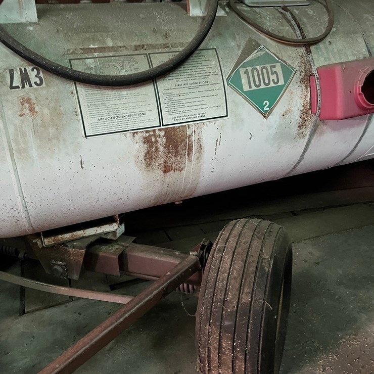Lot 48. 1,000 gallon NH3 tank