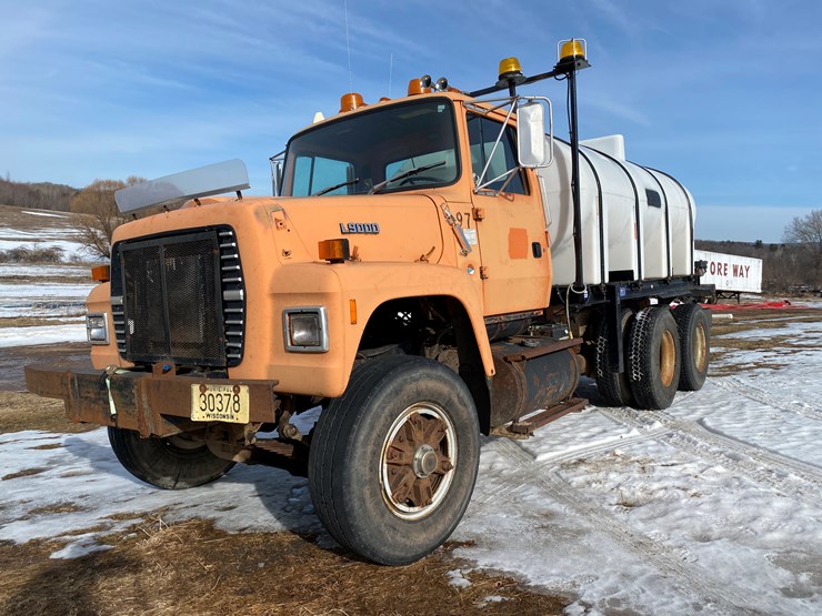1991-ford-l9000-image-1