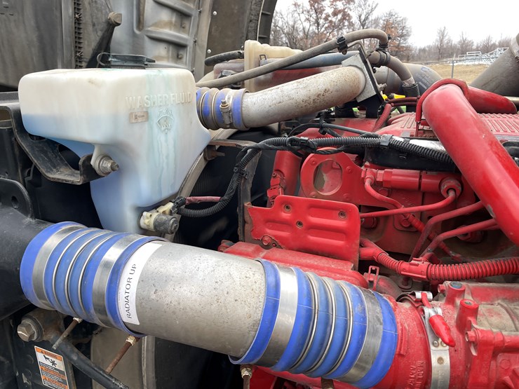 2019-kenworth-t880-image-43