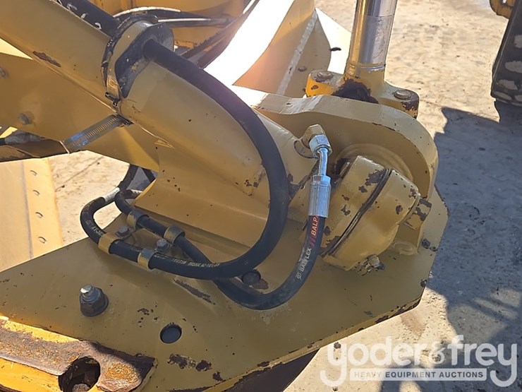 2005-caterpillar-140h-vhp-plus-image-29