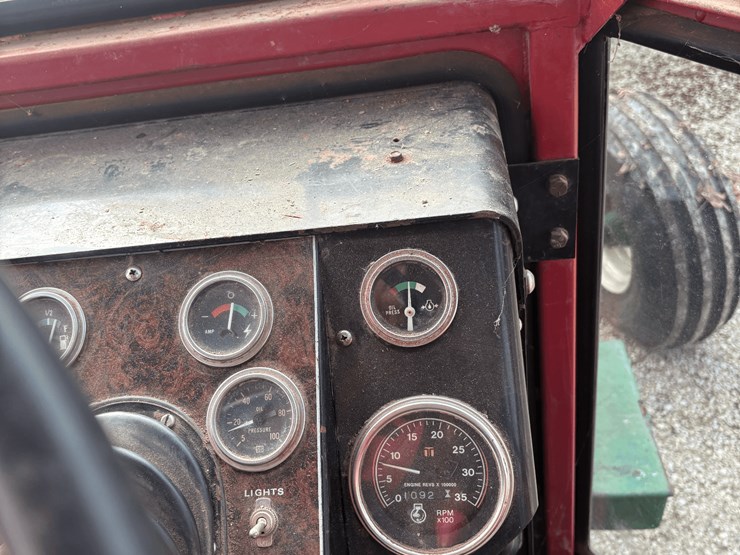 1974-oliver-2255-image-10