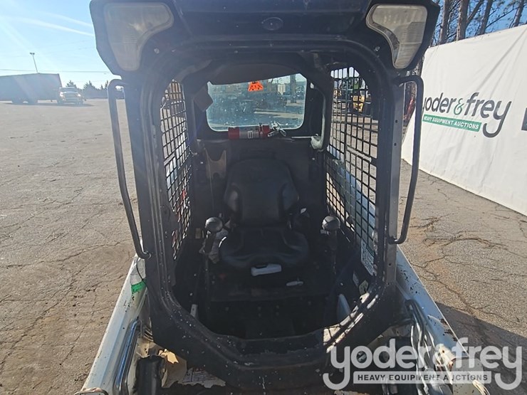 2019-bobcat-t450-image-23