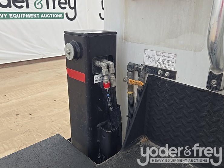 2019-ford-f550-image-19