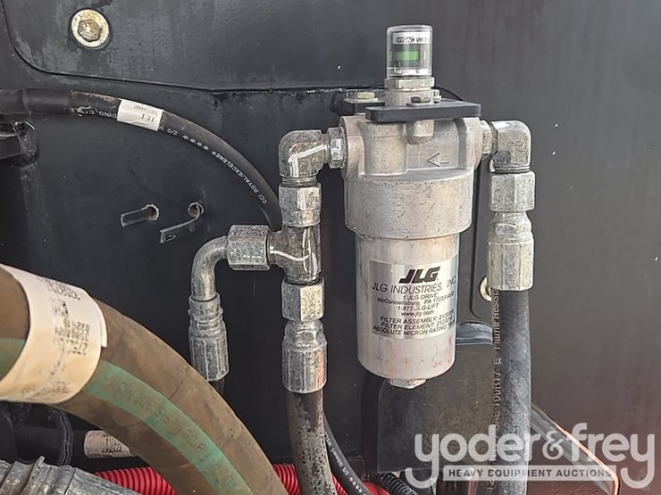 2015-jlg-600s-image-37