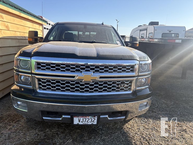 2014-chevrolet-silverado-1500-ltz-image-2