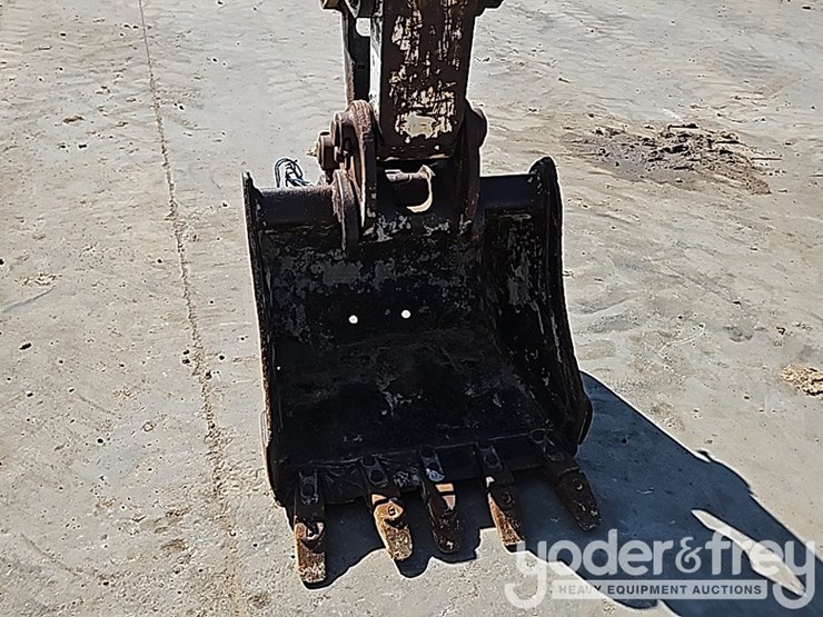 2013-bobcat-e42-image-19