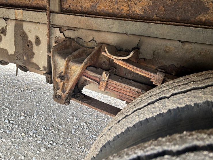 2002-international-4700-image-71