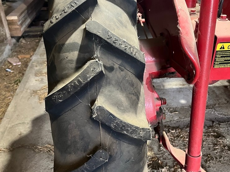 lot-17.-ihc-cub-collector-tractor,-serial-#fcb-14068,-new-tires,-been-in-the-shed-image-9