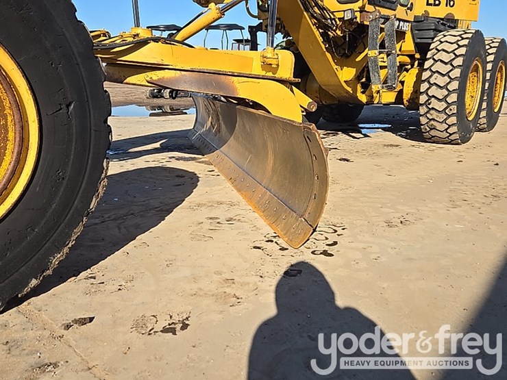 2005-caterpillar-140h-vhp-plus-image-74