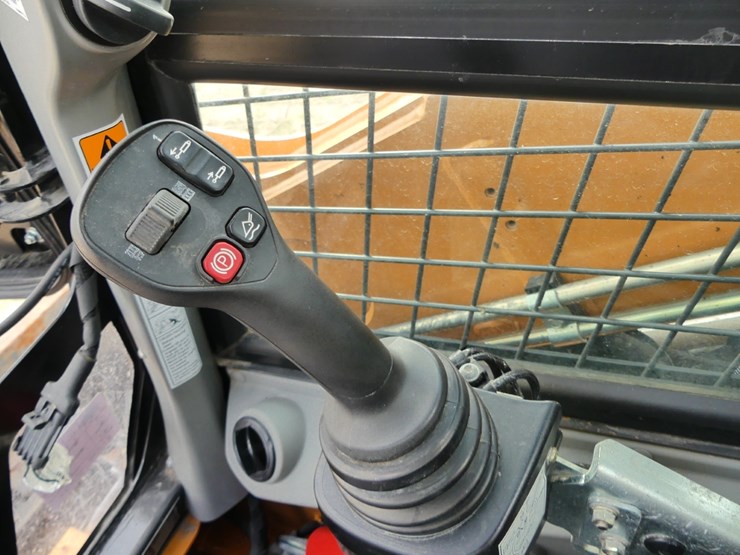 2023-case-tv620b-image-12