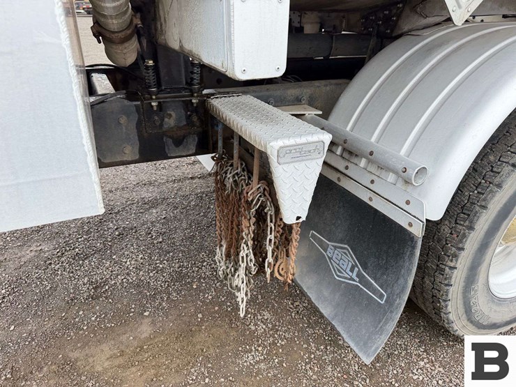 1993-freightliner-fld112-image-24