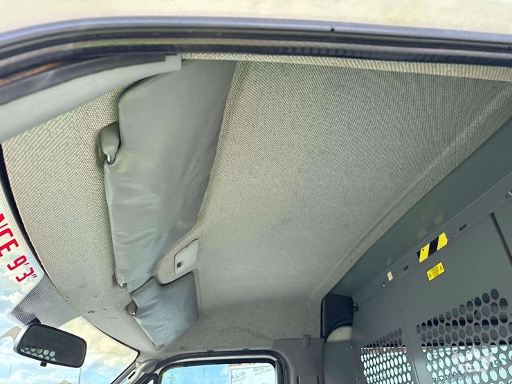 2004-dodge-sprinter-2500-image-22