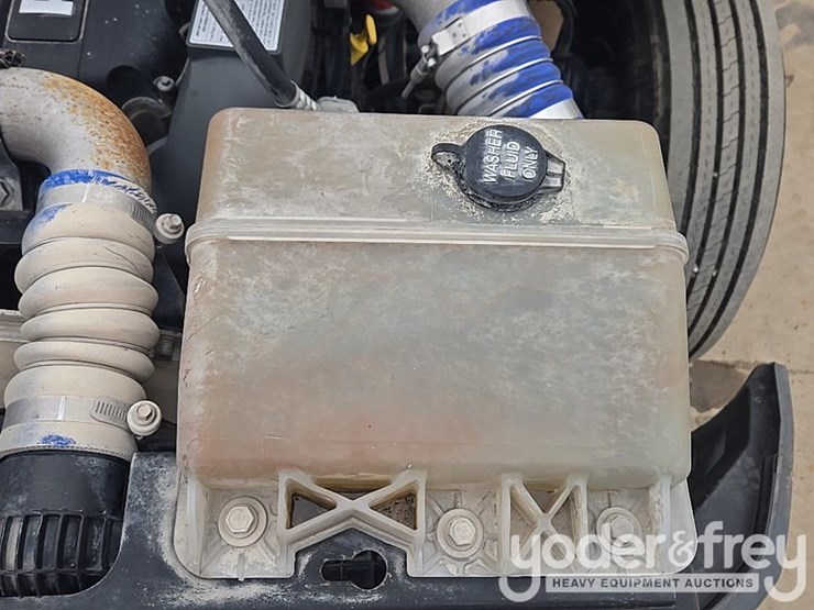 2019-peterbilt-579-image-28