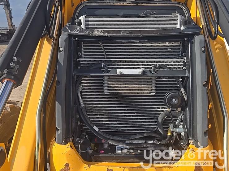 2017-jcb-3cx-image-76