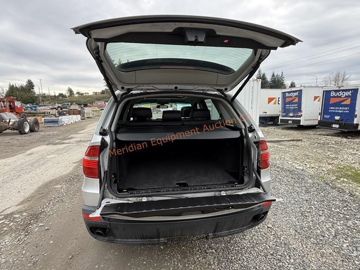 2010-bmw-x5-image-22