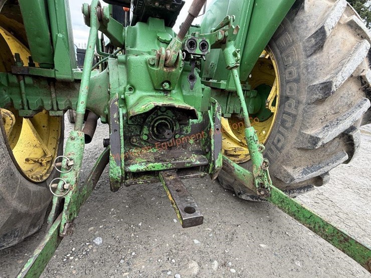 john-deere-2040-image-19