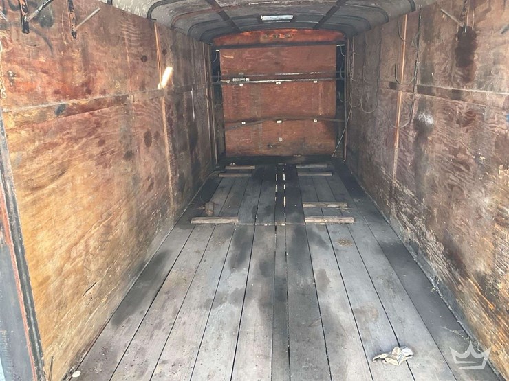 2002-suncoast-18ft-t/a-enclosed-trailer-image-6