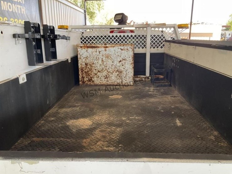 2016-chevrolet-silverado-2500-image-9