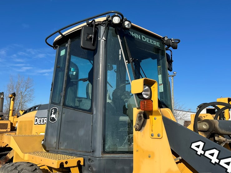 deere-444k-image-69