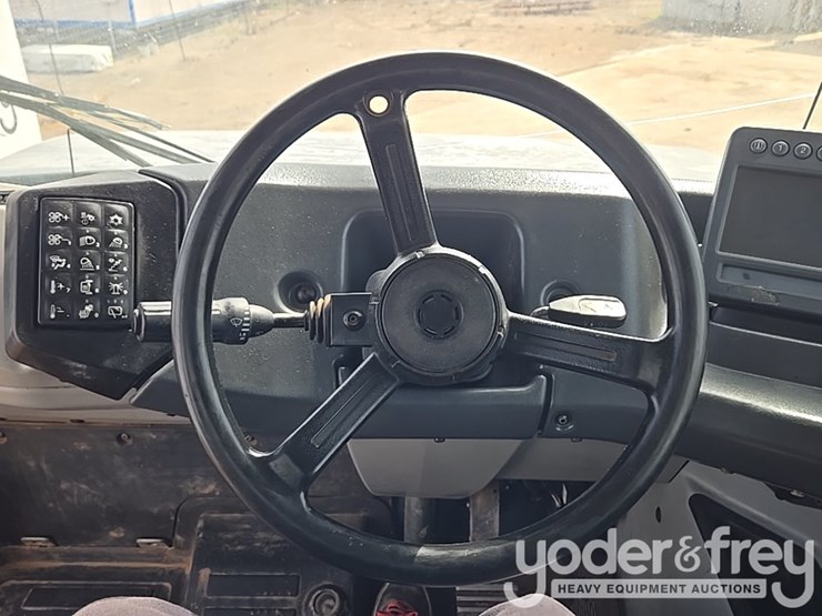 2018-deere-460e-image-76