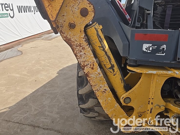 2010-deere-310sj-image-65