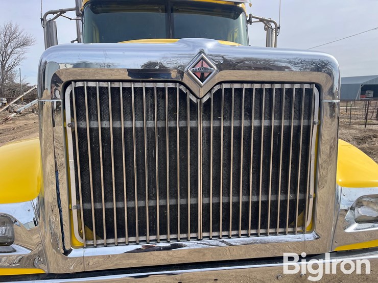 2005-international-9900ix-t/a-truck-tractor-image-15