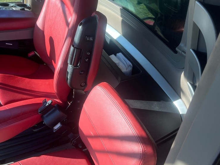 2023-case-ih-8250-image-60