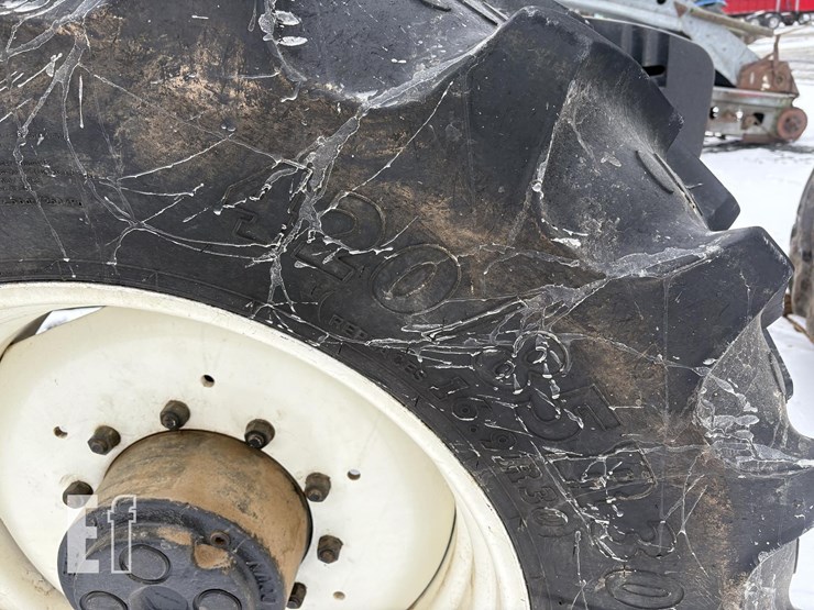 2002-new-holland-8670a-image-4