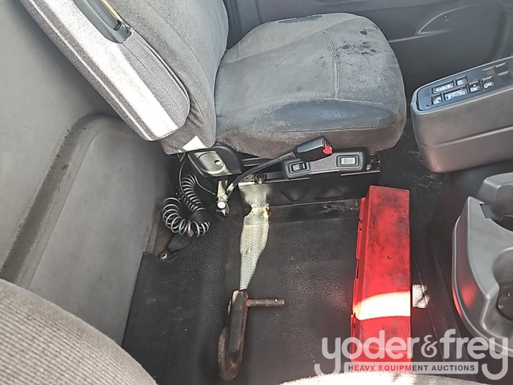 2017-international-8600-image-42