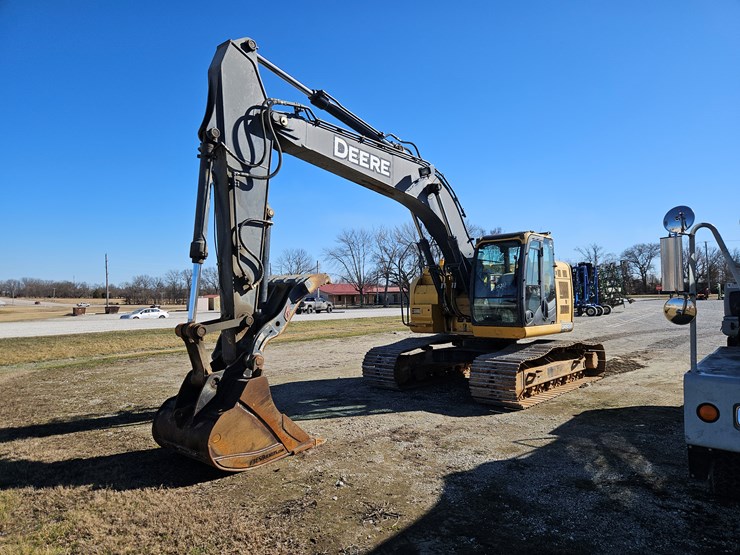 2018-john-deere-2018-image-1