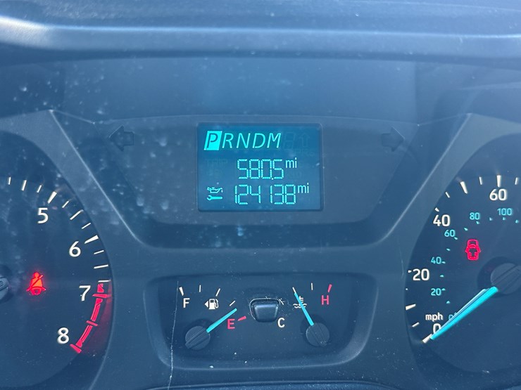 2017-ford-transit-image-47