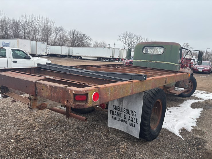 #2255-•-1941-chevrolet-flatbed-dump-truck-image-4
