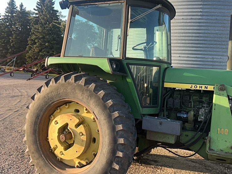 john-deere-4430-image-8