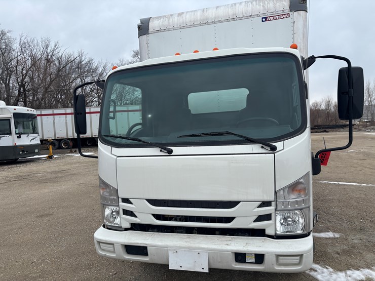 2021-isuzu-npr-hd-image-10