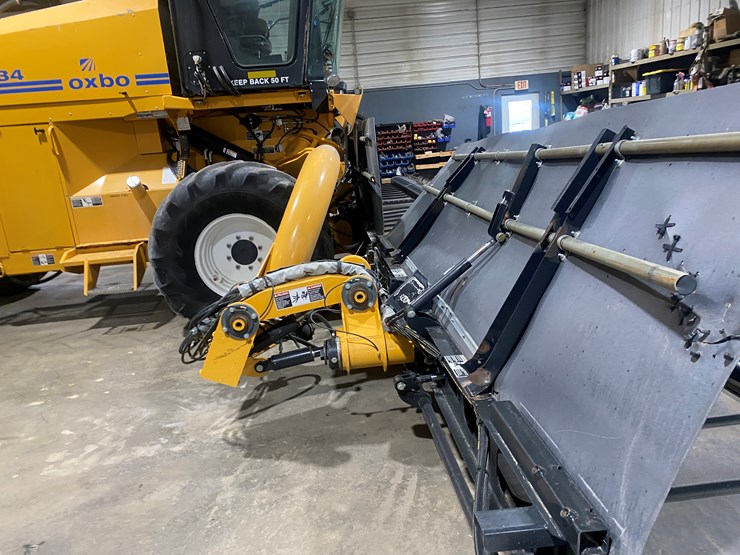 #135-•-2013-oxbo-4334-self-propelled-merger-(reedsville,-wi)-image-21