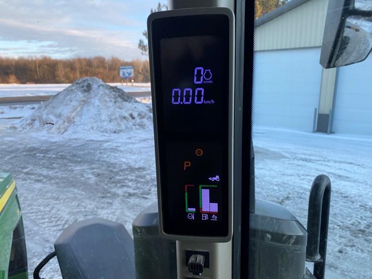 2022-john-deere-8r-280-image-48