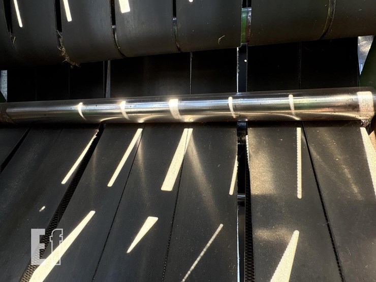 2000-john-deere-567-image-8