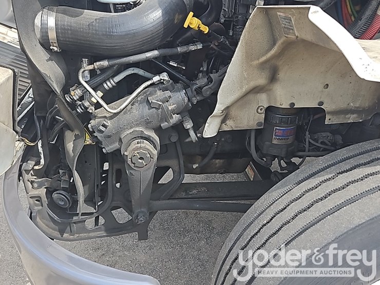 2017-international-8600-image-28