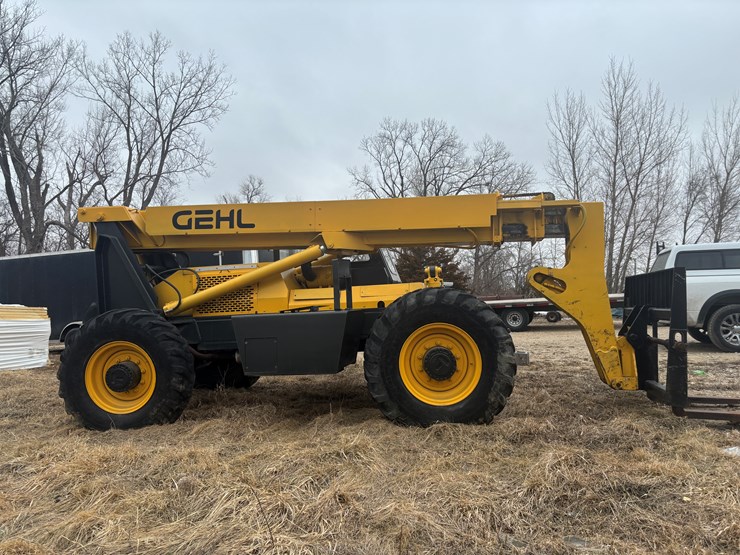#2310-•-2004-gehl-rs8-telehandler-image-5