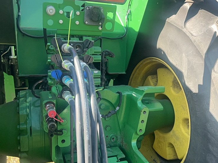 2016-john-deere-9520r-image-24
